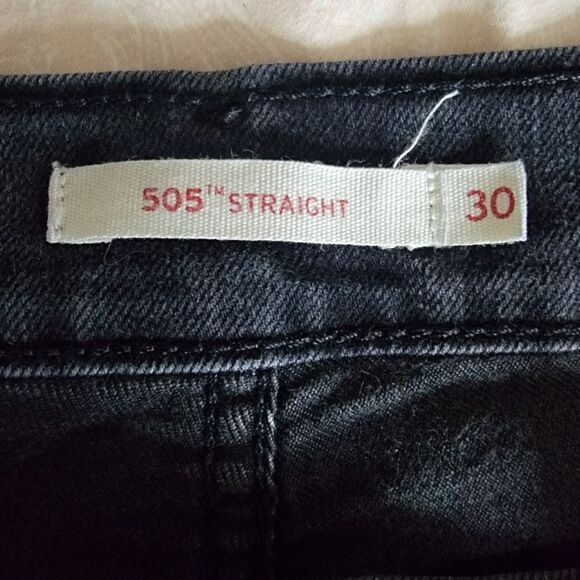 Levi's Black 505 Straight Leg. Size 30. - Picture 5 of 9